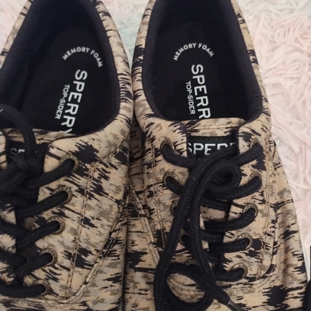 Sperry Tan and Black Patterned Canvas Sneakers - Picture 2 of 7